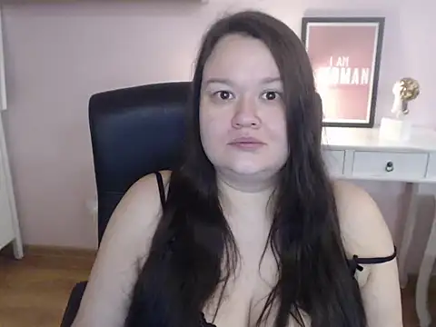 Snapshot of HollyDanceSoul chatting on March 3, 7:36 am HollyDanceSoul online show from March 3, 7:36 am