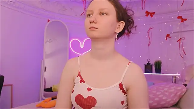 SunshineBlaze online show from March 13, 5:36 am