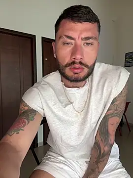 FrancoRossi  online show from February 16, 8:27 pm