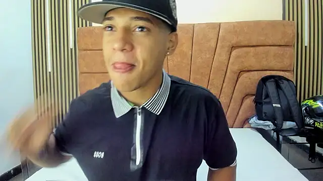 MATHY ROBERT online show from January 15, 7:50 pm