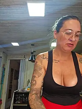 bellafortune69 online show from January 15, 2:21 pm