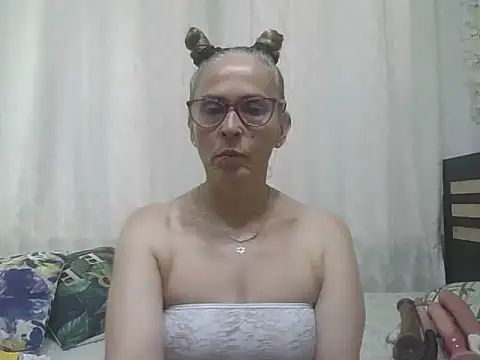 ZAMY1 online show from April 18, 10:10 pm