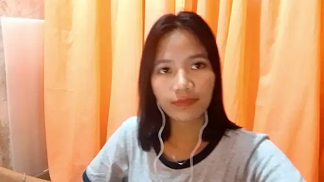 HeleneAly online show from January 13, 2:44 pm