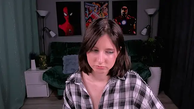 KikaOsterman online show from February 10, 6:45 pm