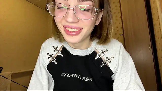 KerieDitti online show from January 16, 2:10 pm