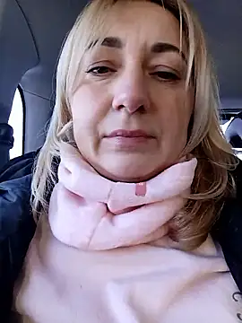 Katrina9911 online show from January 19, 8:40 am