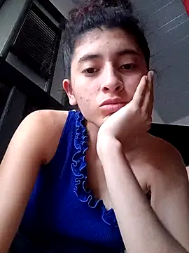 honeyhotgirl19 online show from January 17, 8:34 pm