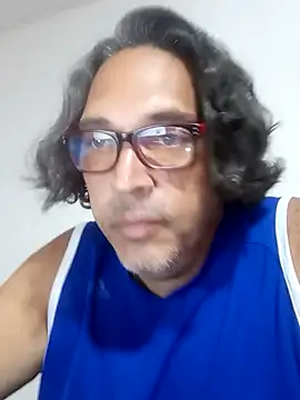 Snapshot of Big_vittollo chatting on February 8, 2:15 am Big vittollo online show from February 8, 2:15 am