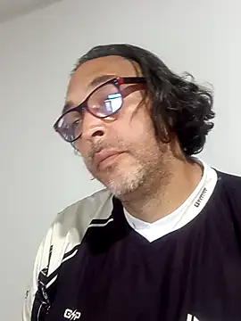 Snapshot of Big_vittollo chatting on February 13, 2:29 am Big vittollo online show from February 13, 2:29 am