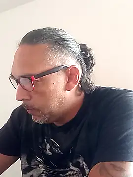 Snapshot of Big_vittollo chatting on February 17, 1:29 pm Big vittollo online show from February 17, 1:29 pm