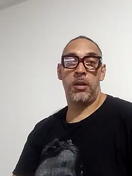 Snapshot of Big_vittollo chatting on February 21, 2:56 am Big vittollo online show from February 21, 2:56 am