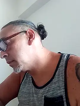 Snapshot of Big_vittollo chatting on February 22, 4:38 pm Big vittollo online show from February 22, 4:38 pm