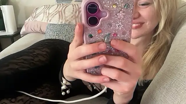 blondebunny999 999 online show from February 4, 6:03 pm