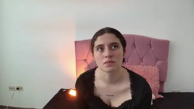 Snapshot of Cherry_Boomxx chatting on February 27, 6:08 pm Cherry Boomxx online show from February 27, 6:08 pm