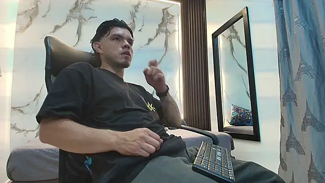 Enzo Turner online show from January 16, 4:05 am