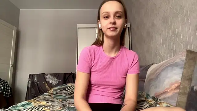 CherelleDunklee online show from January 12, 9:14 am