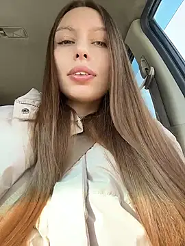 Snapshot of LeiaMood chatting on March 4, 4:51 am LeiaMood online show from March 4, 4:51 am