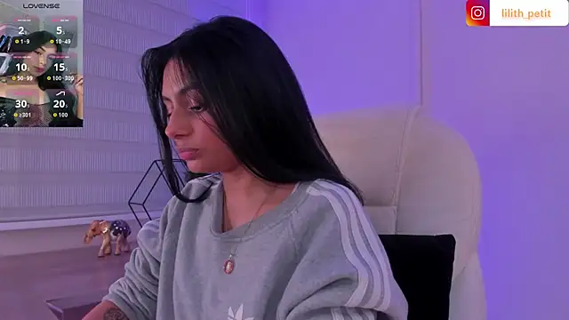 lilith petit  online show from April 18, 1:15 pm