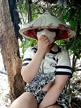 EnzxMoon02 online show from January 18, 4:27 am