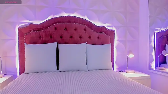  aurent sara online show from January 13, 11:59 am