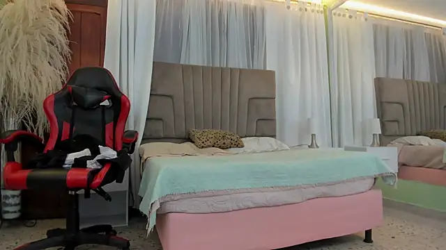 Snapshot of irvin_keyes chatting on March 1, 11:34 am irvin keyes online show from March 1, 11:34 am