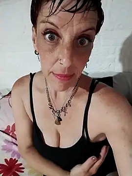 Juguetonafogosa5 online show from February 4, 10:47 pm