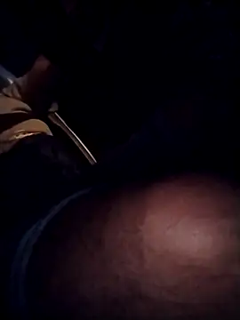 Snapshot of lovepirate009 chatting on February 15, 2:41 am lovepirate009 online show from February 15, 2:41 am