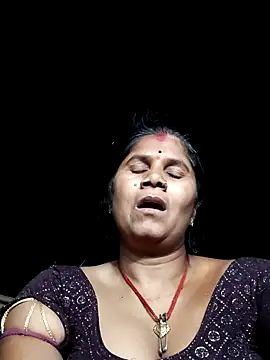 Hot di97 online show from May 19, 3:40 pm