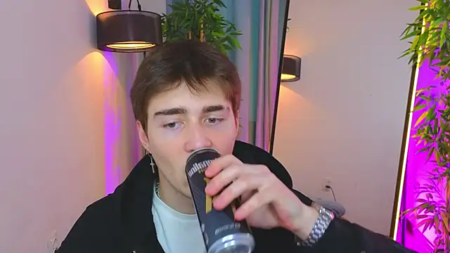 Snapshot of d3s_dn chatting on March 3, 1:28 pm d3s dn online show from March 3, 1:28 pm