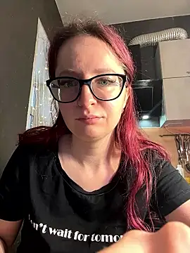 coy girl  online show from January 14, 12:33 pm