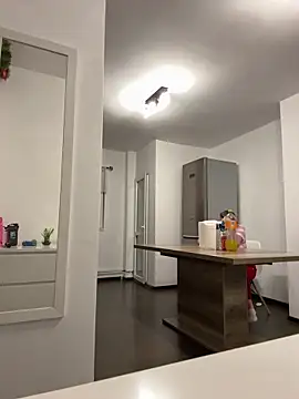 Missolevelvet online show from April 4, 10:18 pm