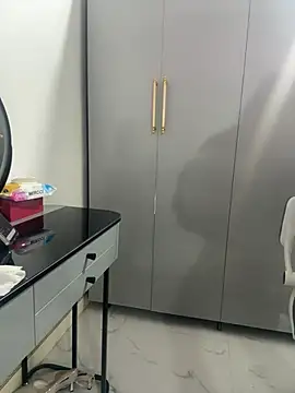 Llabi2k online show from March 1, 8:00 pm