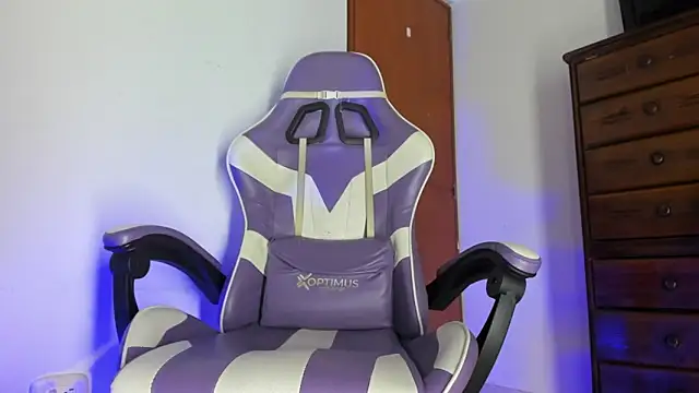 Yankees xxx online show from April 22, 11:12 am