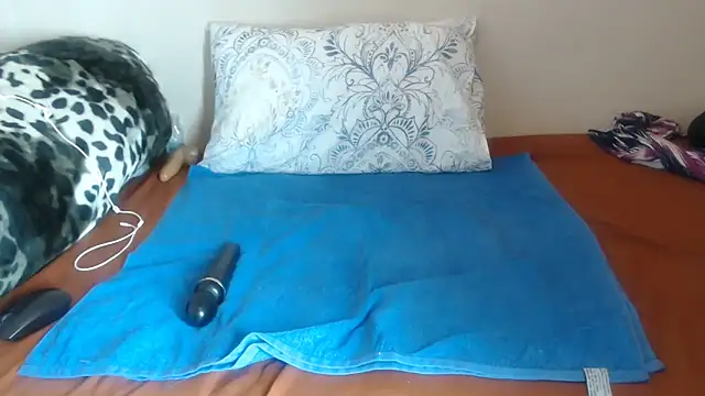 Nellybba online show from April 2, 6:49 pm