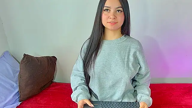 Anniecute   online show from April 15, 5:42 pm