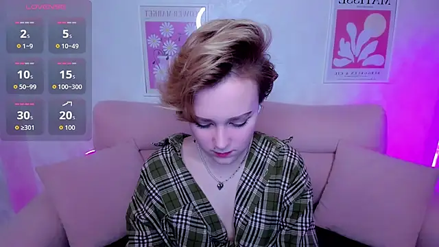 Ellie Heavenly online show from February 8, 1:42 am