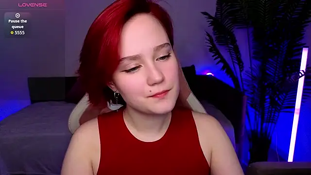 Ellie Heavenly online show from April 13, 8:42 am