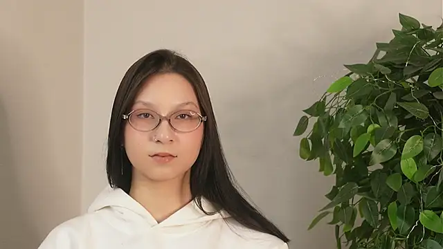 CecilaHilgers online show from January 15, 8:19 am