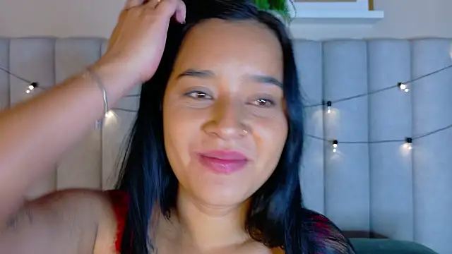 ChloeeMiller   online show from March 2, 5:08 am