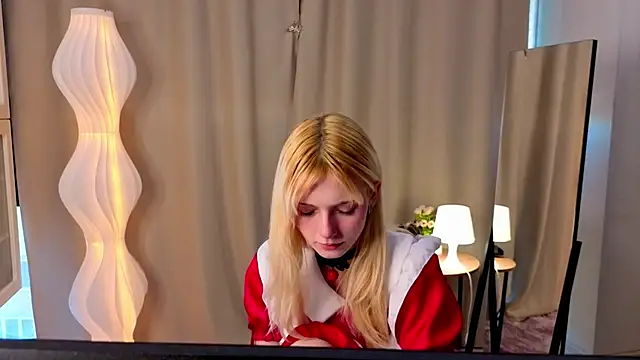 Snapshot of JuanaSumma chatting on February 10, 6:17 am JuanaSumma online show from February 10, 6:17 am