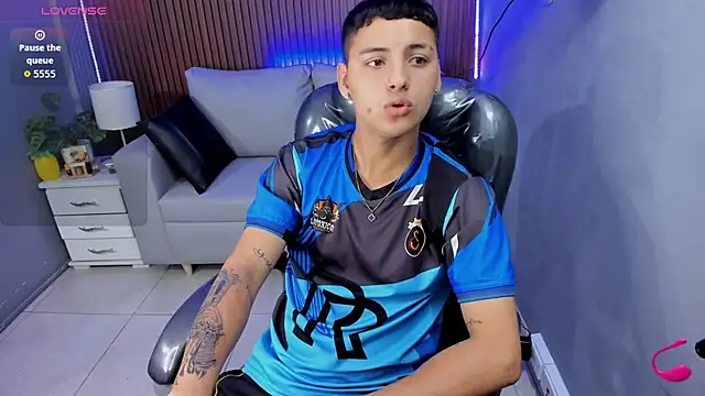 Liam9  online show from February 12, 12:00 pm