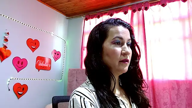 Snapshot of talia_mystic chatting on February 10, 1:48 pm talia mystic online show from February 10, 1:48 pm