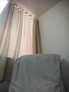 ebonysummer  online show from April 7, 10:31 pm