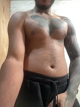 Snapshot of liyamjunior chatting on February 24, 5:22 pm liyamjunior online show from February 24, 5:22 pm