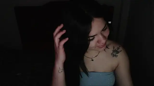 Loriiiany online show from March 12, 1:39 pm