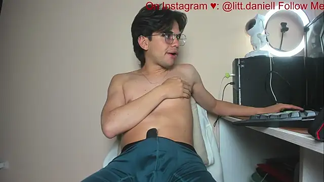 Little Daniell online show from January 14, 5:46 am