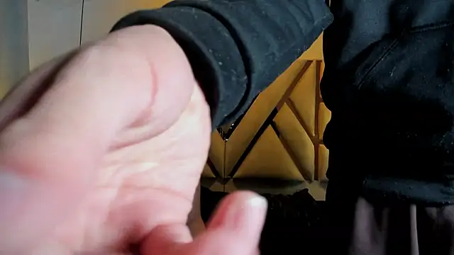 Snapshot of miaanddemian chatting on January 17, 11:26 am miaanddemian online show from January 17, 11:26 am