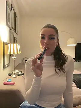 Snapshot of NovaLushhh chatting on March 2, 5:42 pm NovaLushhh online show from March 2, 5:42 pm