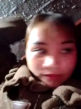 Lisakeem online show from February 9, 4:33 pm