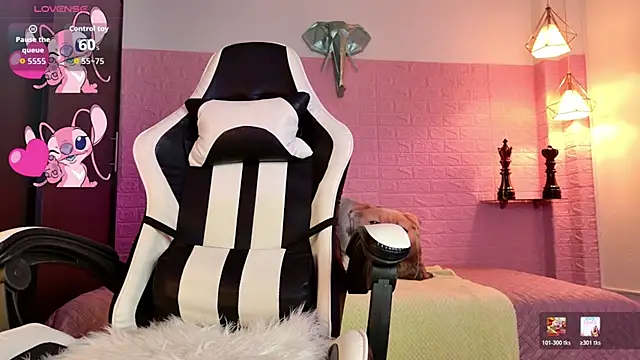 Dulce Stormy online show from February 20, 12:16 pm